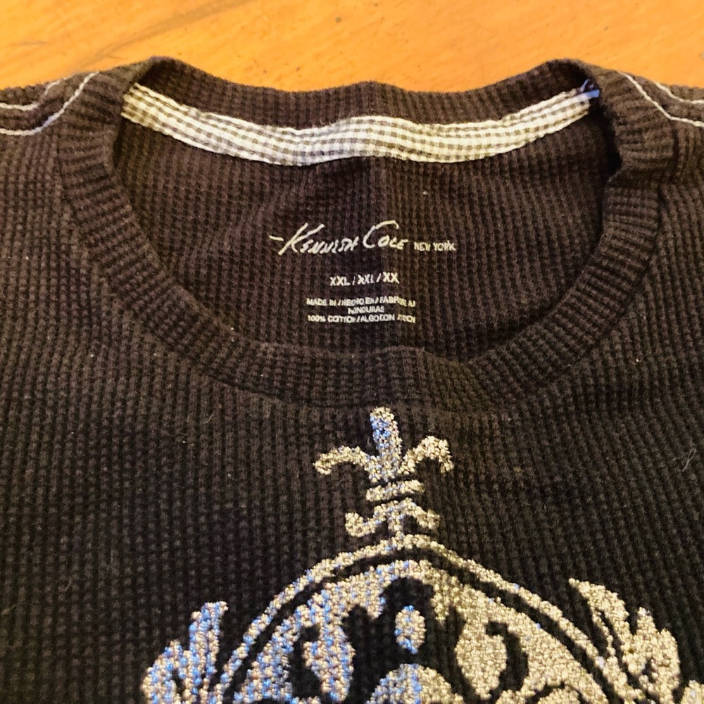 Kenneth Cole mens waffle weave crew neck l/s cotton tee sparkle winged griffins